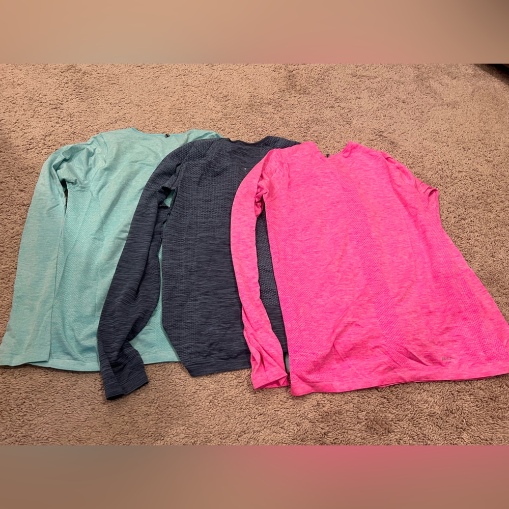 3 Women’s Large Nike Dri-FIT Shirts - Picture 2 of 3